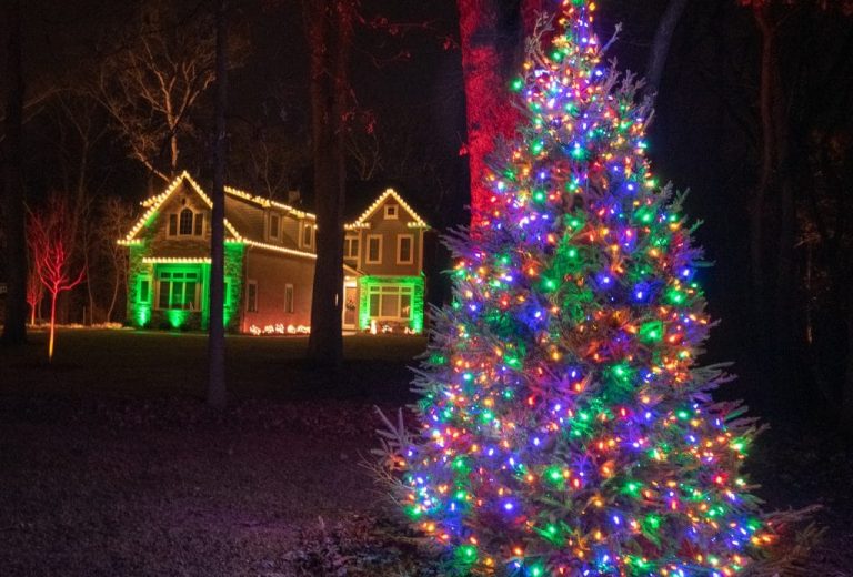 Outdoor Christmas lightning in Kenosha County, Kenosha County Outdoor Christmas Lighting, Outdoor Christmas Lighting Company in Kenosha County