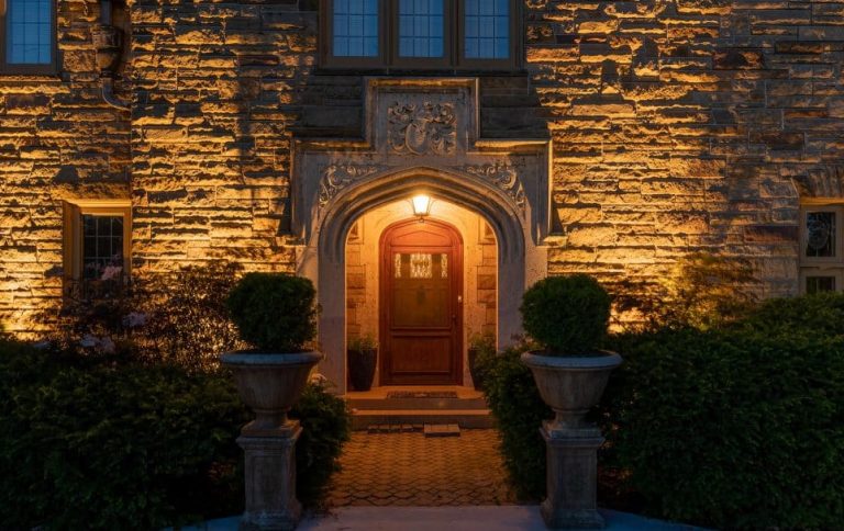 commercial outdoor lighting in illinois, illinois commercial outdoor lighting, commercial lighting installation in illinois
